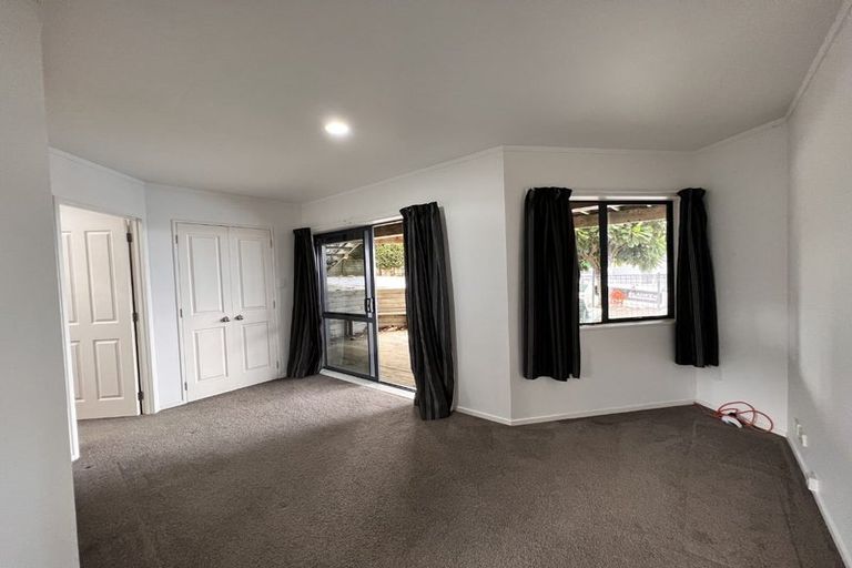 Photo of property in 93 Anzac Road, Pukekohe, 2120