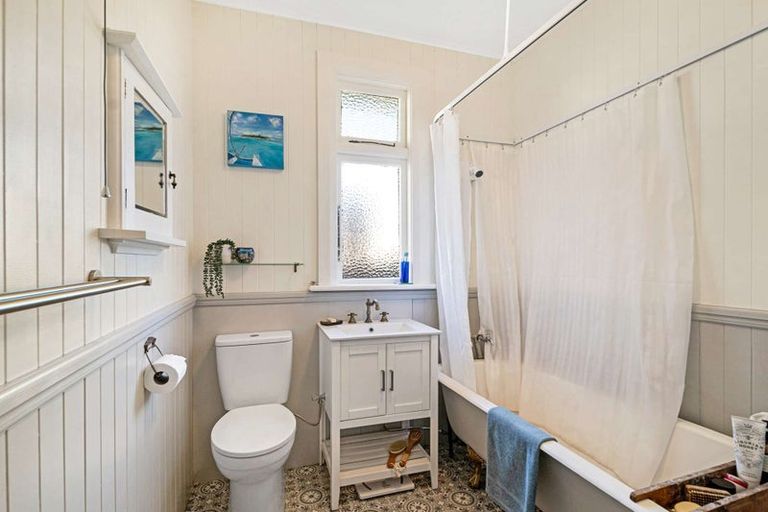 Photo of property in 46 Till Street, South Hill, Oamaru, 9400