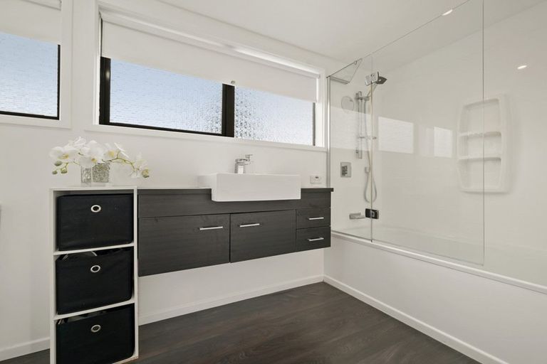 Photo of property in 3 Chatswood Place, Bishopdale, Christchurch, 8051