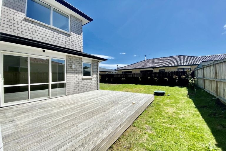 Photo of property in 70 Donegal Park Drive, Flat Bush, Auckland, 2019