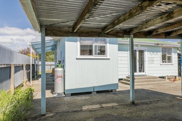 Photo of property in 160a Winchester Street, Levin, 5510