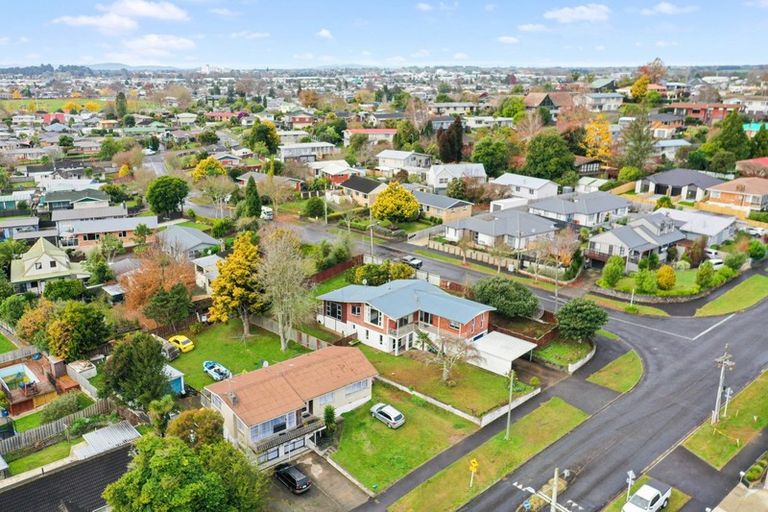 Photo of property in 1 Ross View Terrace, Dinsdale, Hamilton, 3204