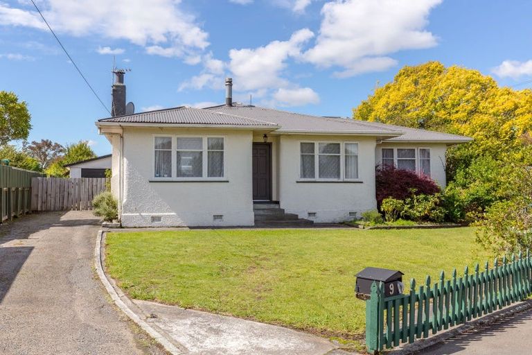 Photo of property in 9 Hinau Place, Lansdowne, Masterton, 5810