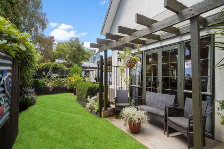 Photo of property in 1 Stonebridge Park Drive, Holdens Bay, Rotorua, 3010