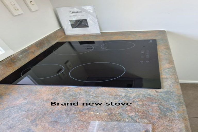 Photo of property in 2/54 Redwing Street, Browns Bay, Auckland, 0630