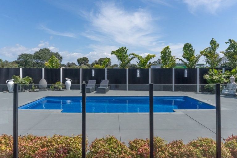 Photo of property in 1662 State Highway 2, Pongakawa, Te Puke, 3186