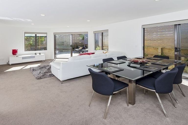 Photo of property in 32a Bleakhouse Road, Howick, Auckland, 2014