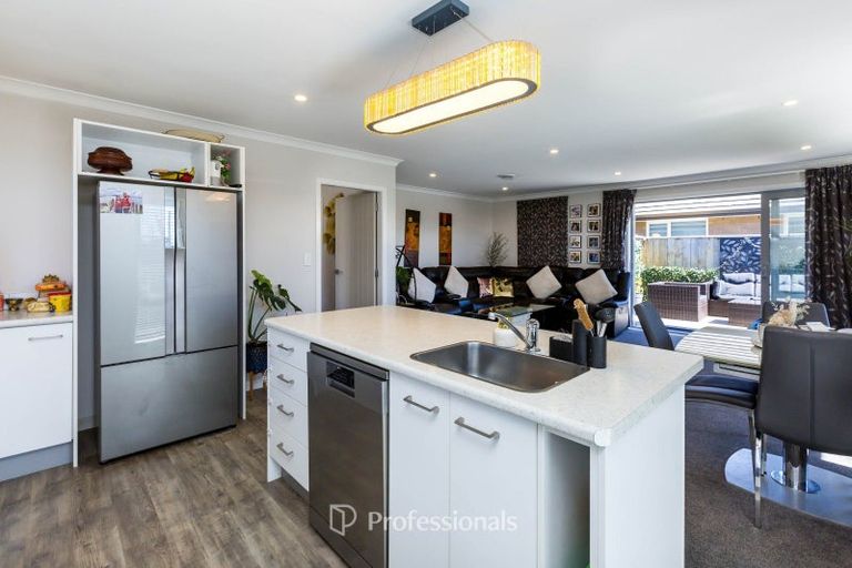 Photo of property in 20 Poulson Grove, Trentham, Upper Hutt, 5018