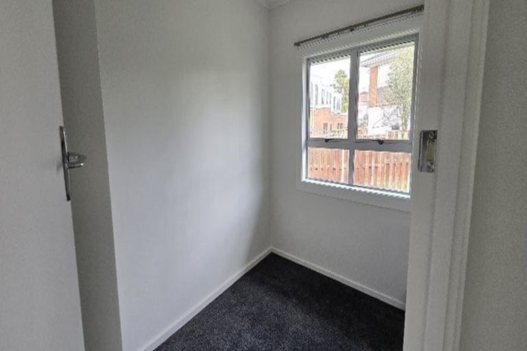 Photo of property in 1/159 Coronation Road, Hillcrest, Auckland, 0627