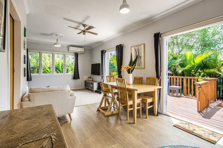 Photo of property in 2/66 Miller Road, Mangere Bridge, Auckland, 2022