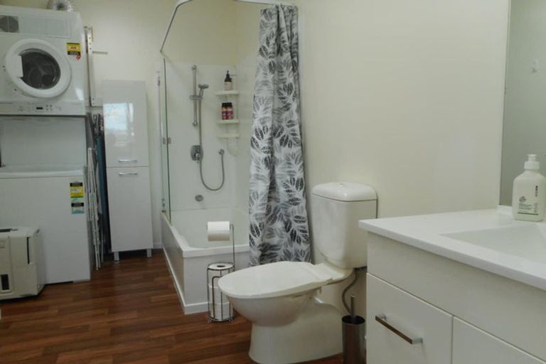 Photo of property in De Vere Apartments, 23/23 Tennyson Street, Te Aro, Wellington, 6011