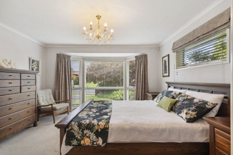 Photo of property in 2 Roselawn Lane, Pahurehure, Papakura, 2113