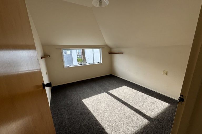 Photo of property in 106 Waltham Road, Sydenham, Christchurch, 8023