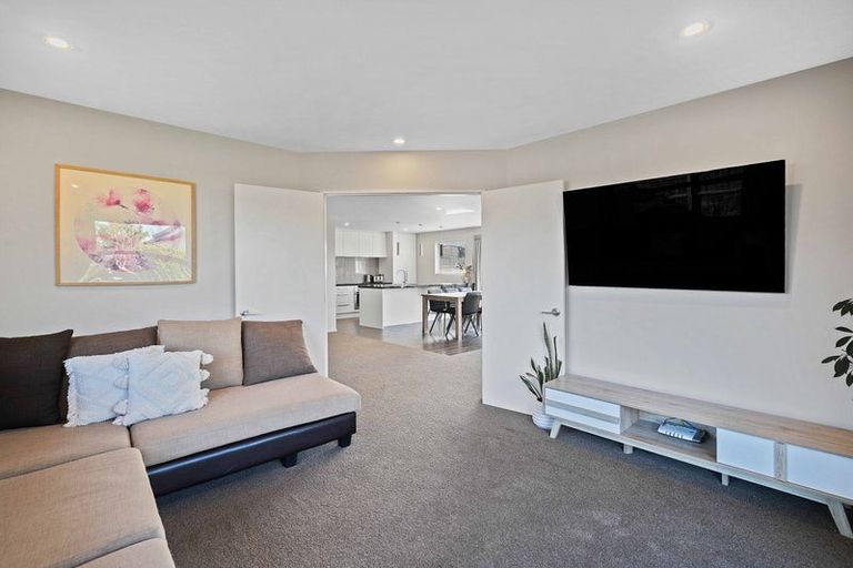 Photo of property in 6 Piper Street, Halswell, Christchurch, 8025