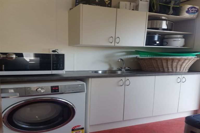 Photo of property in 348 Glengarry Road, Glen Eden, Auckland, 0602