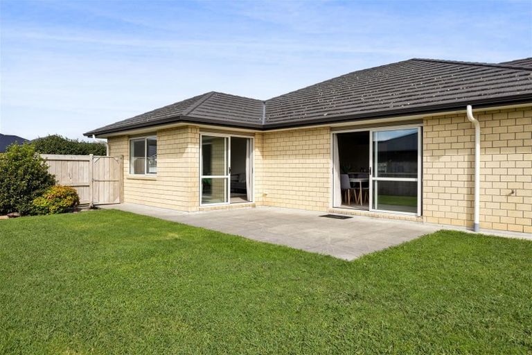 Photo of property in 11 Rawiri Drive, Bell Block, New Plymouth, 4312