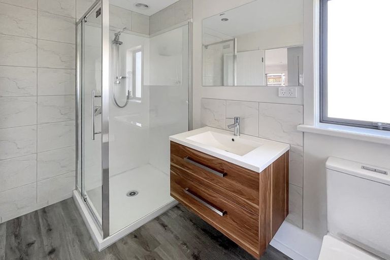 Photo of property in 1 Tainui Street, Levin, 5510