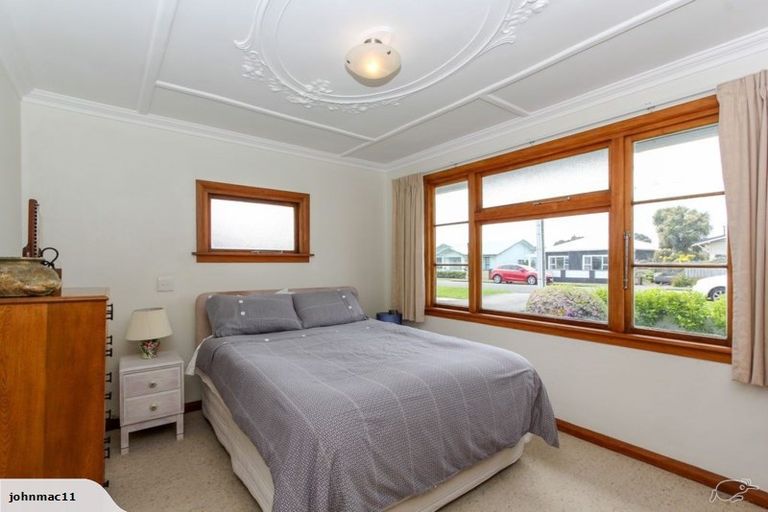 Photo of property in 30 Sackville Street, Fitzroy, New Plymouth, 4312