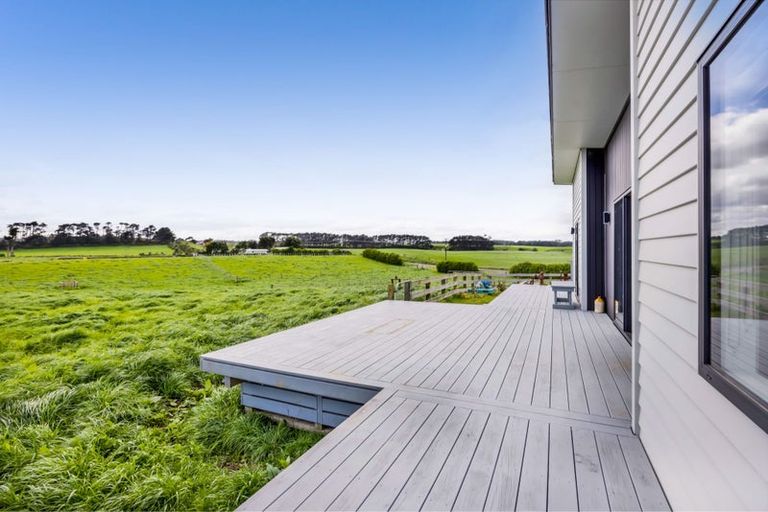 Photo of property in 203 Kakaramea Road, Kakaramea, Patea, 4598