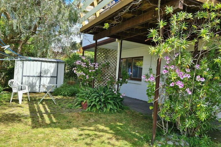Photo of property in 94 Landsdowne Terrace, Cashmere, Christchurch, 8022
