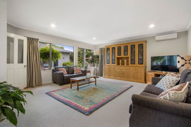 Photo of property in 62 Links View Drive, Omokoroa, 3114