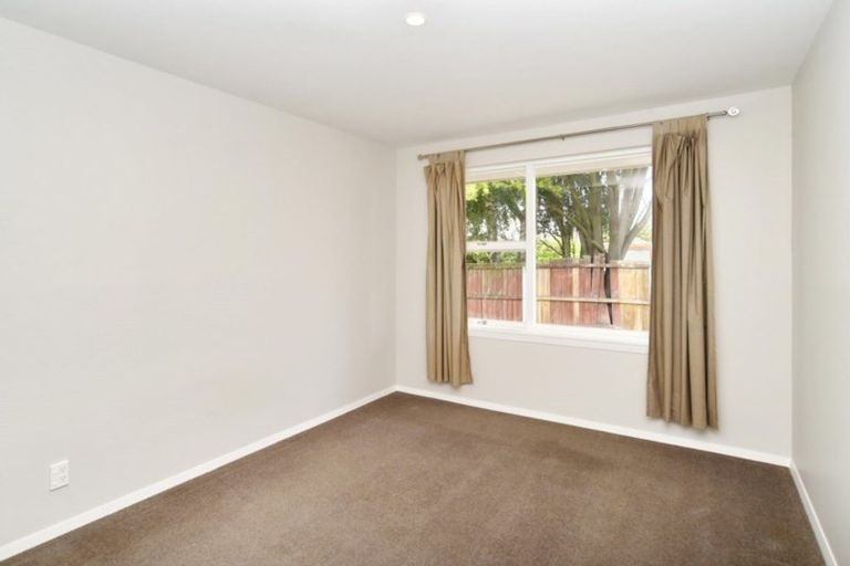 Photo of property in 1/8 Nanette Street, Upper Riccarton, Christchurch, 8041