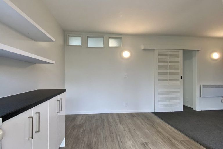 Photo of property in 6 Hallewell Crescent, Johnsonville, Wellington, 6037