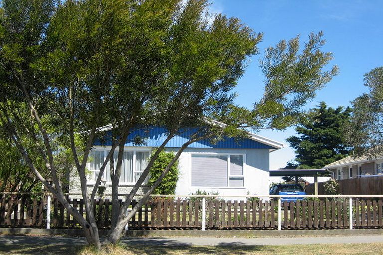 Photo of property in 9 Gilwell Street, Burwood, Christchurch, 8083