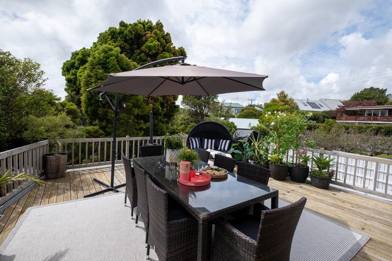 Photo of property in 48 Karina Road, Merrilands, New Plymouth, 4312