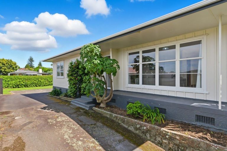 Photo of property in 154 Otumoetai Road, Brookfield, Tauranga, 3110
