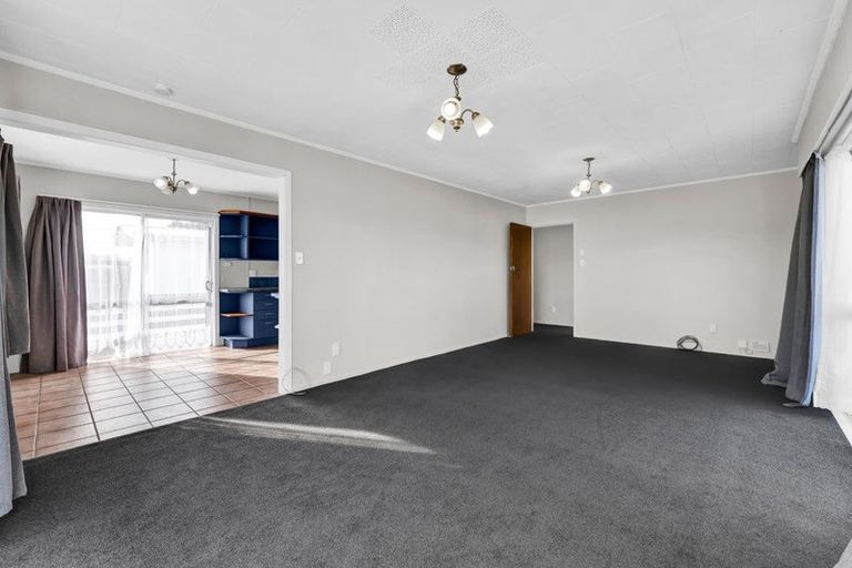 Photo of property in 41 Wynyard Street, Normanby, Hawera, 4614