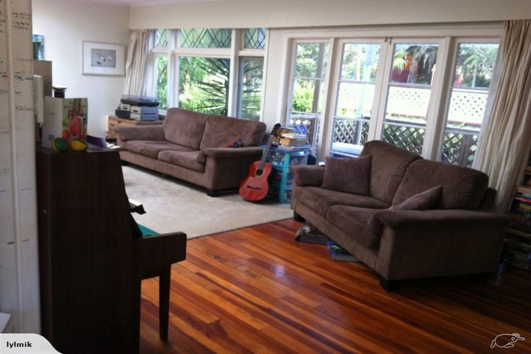 Photo of property in 21 Boylan Road, Titirangi, Auckland, 0604