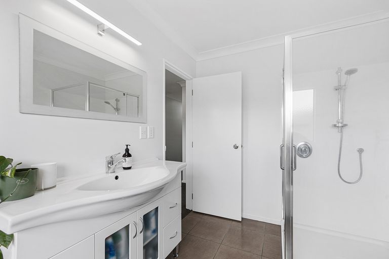 Photo of property in 14 Derbyshire Place, Dinsdale, Hamilton, 3204