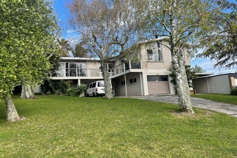 Photo of property in 4 Clivedene Street, Matua, Tauranga, 3110