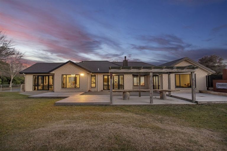 Photo of property in 20 Fairhurst Place, Rolleston, 7614