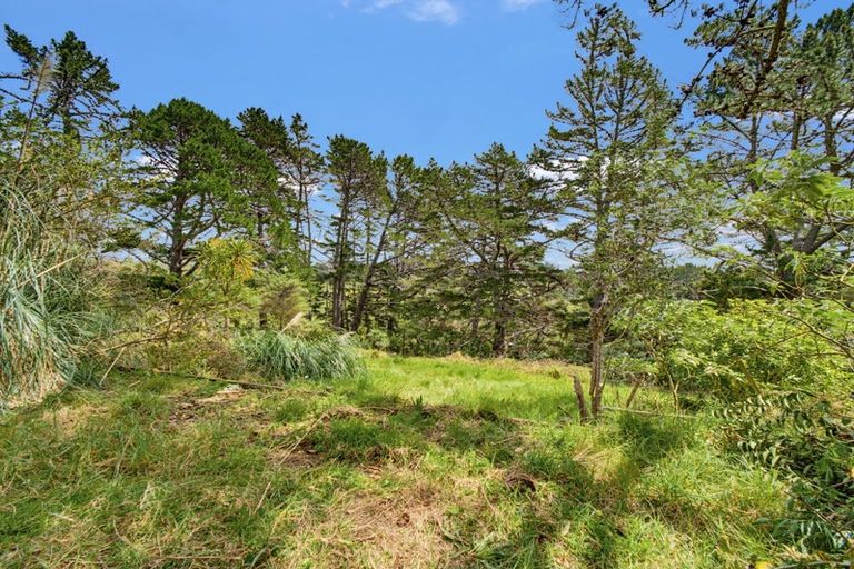 Photo of property in 285 Muriwai Road, Waimauku, 0881