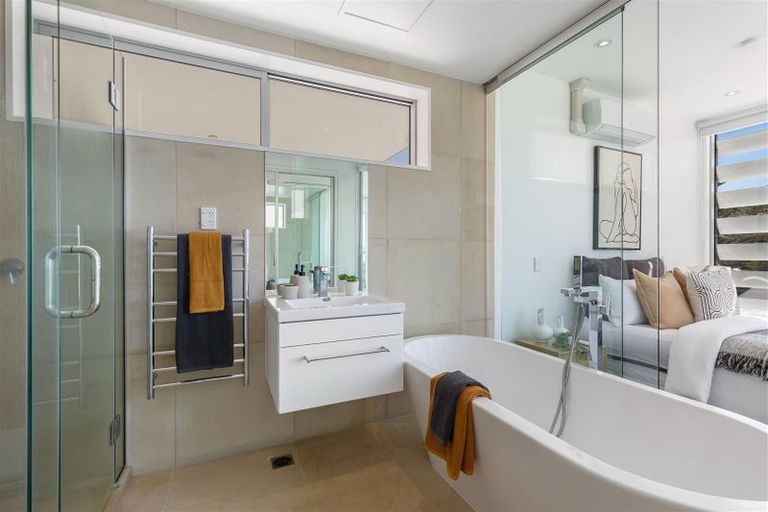 Photo of property in 9/22 Esplanade, Sumner, Christchurch, 8081