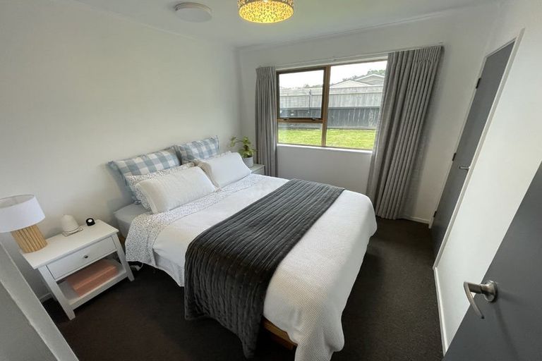 Photo of property in 2a Laurel Grove, Maungaraki, Lower Hutt, 5010