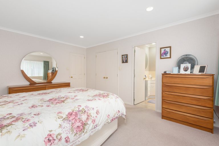 Photo of property in 26 Ngahere Street, Otumoetai, Tauranga, 3110