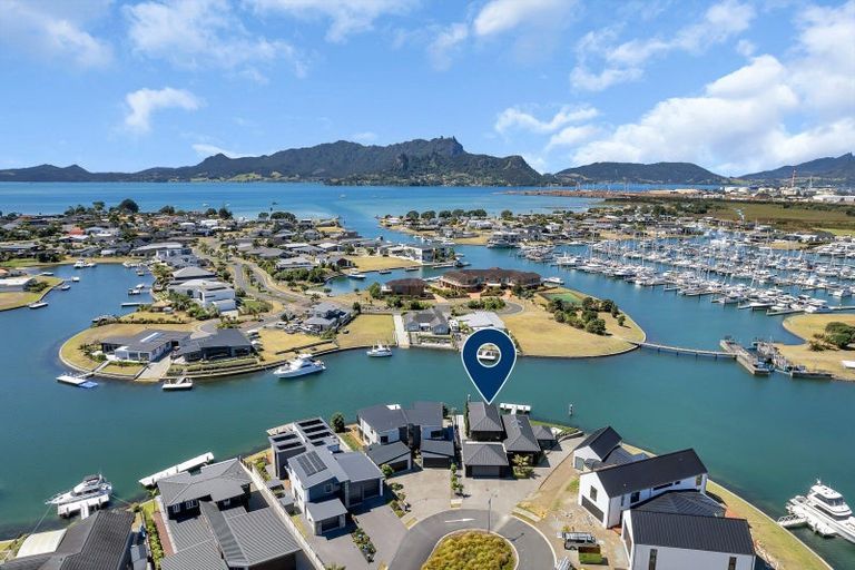 Photo of property in 25 Waitemata Drive, One Tree Point, 0118