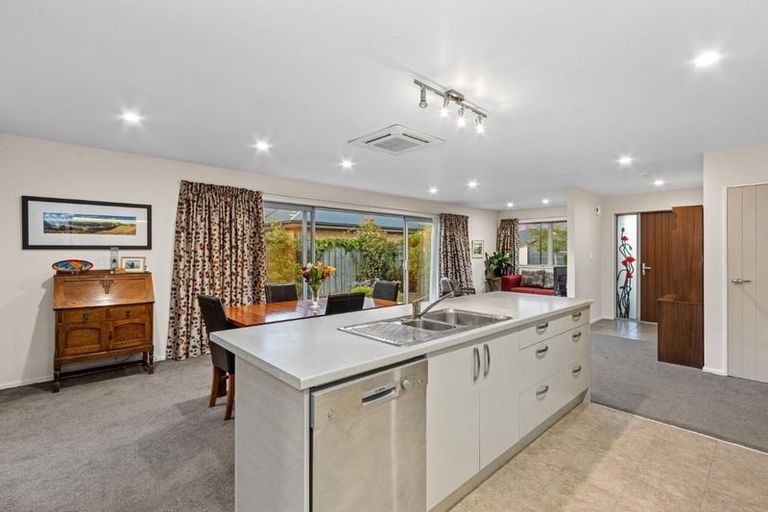 Photo of property in 17 Parklea Avenue, Halswell, Christchurch, 8025