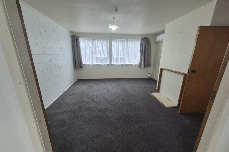 Photo of property in 2a-b Waihemo Street, Waitangirua, Porirua, 5024