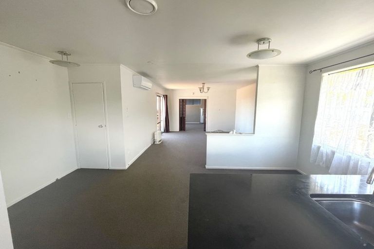 Photo of property in 7 Correa Court, Goodwood Heights, Auckland, 2105