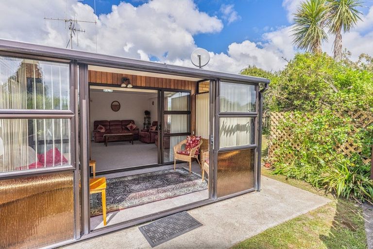 Photo of property in 1 Iti Street, Otaki, 5512