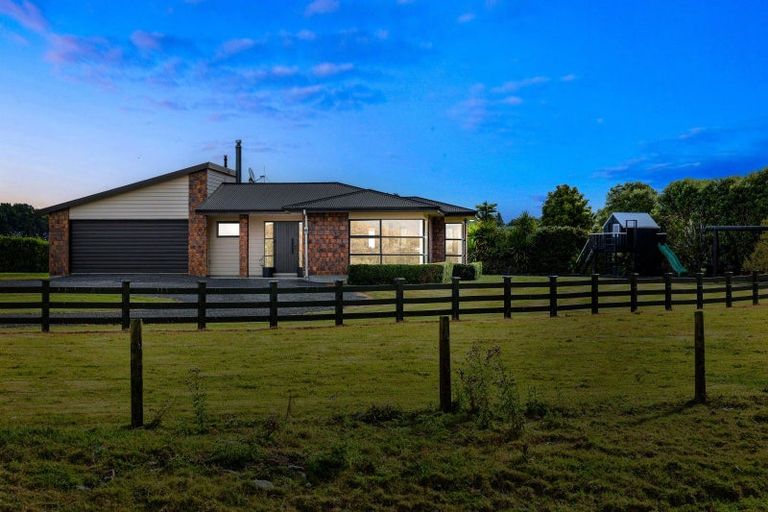 Photo of property in 37 Tawera Road, Mangatainoka, Pahiatua, 4982