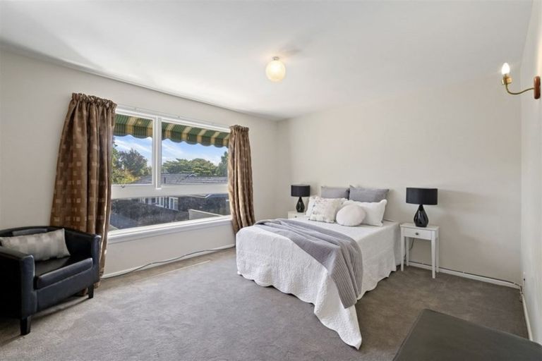 Photo of property in 2/108 Idris Road, Bryndwr, Christchurch, 8052