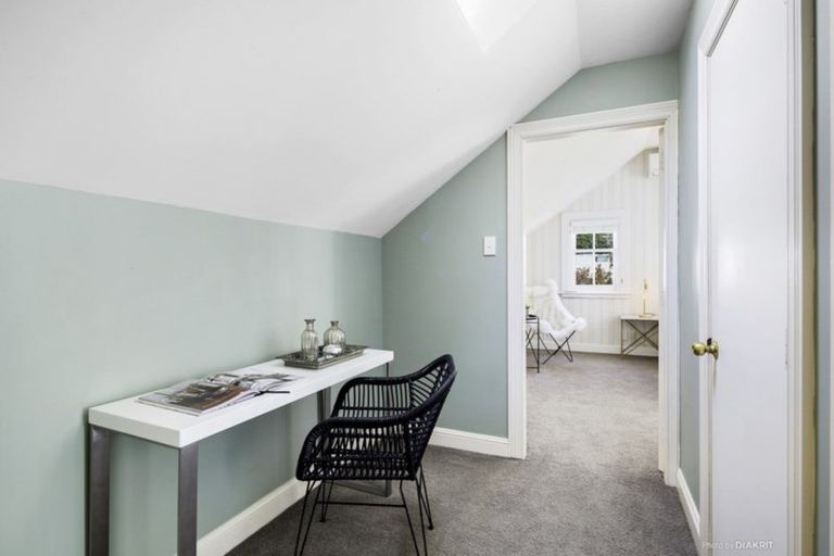 Photo of property in 10 Harriett Street, Thorndon, Wellington, 6011