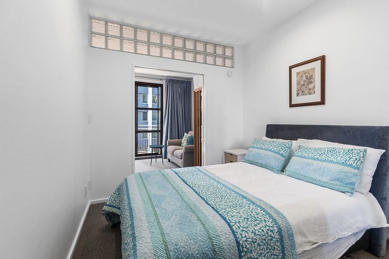 Photo of property in Atrium Towers, 5c/154 The Terrace, Wellington Central, Wellington, 6011