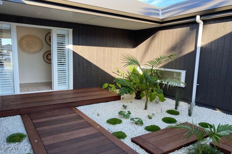 Photo of property in 8 Montiicola Drive, Papamoa Beach, Papamoa, 3118