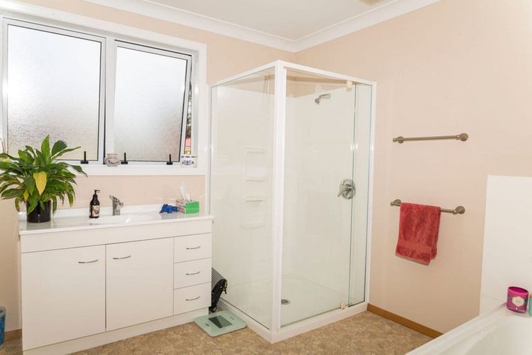 Photo of property in 25 Gregg Street, Dannevirke, 4930